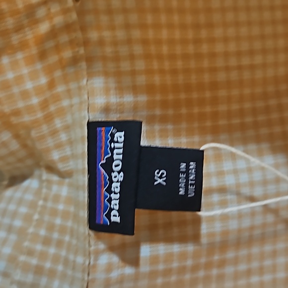 Patagonia Women's Lightweight A/C Shirt: ORANGE/CREAM: NEW WITH TAGS: SIZE XS - Picture 3 of 7